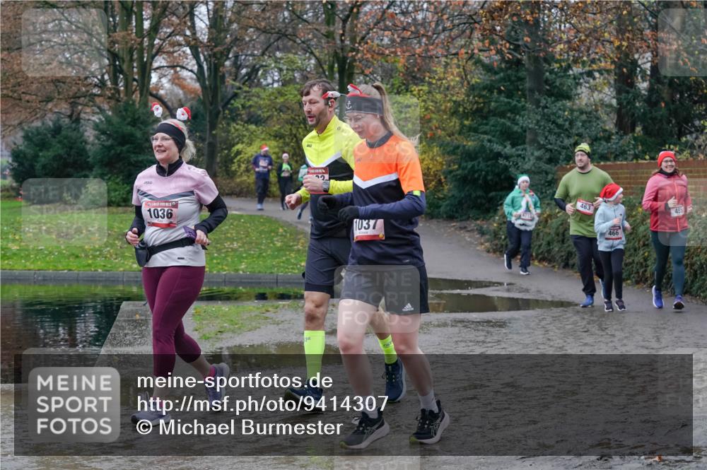 07.12.2025 - St. Pauli X-Mass-Run No. 15 Michael Burmester http://msf.ph/oto/9414307 07.12.2025 11:46:58 Laufen 1036, 1, 2, 1037, 4713, 463, 455, 466 meine-sportfotos.de