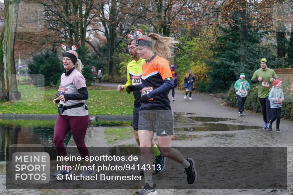 07.12.2025 - St. Pauli X-Mass-Run No. 15 Michael Burmester http://msf.ph/oto/9414313 07.12.2025 11:46:58 Laufen 36, 1033, 037, 14712, 463 meine-sportfotos.de