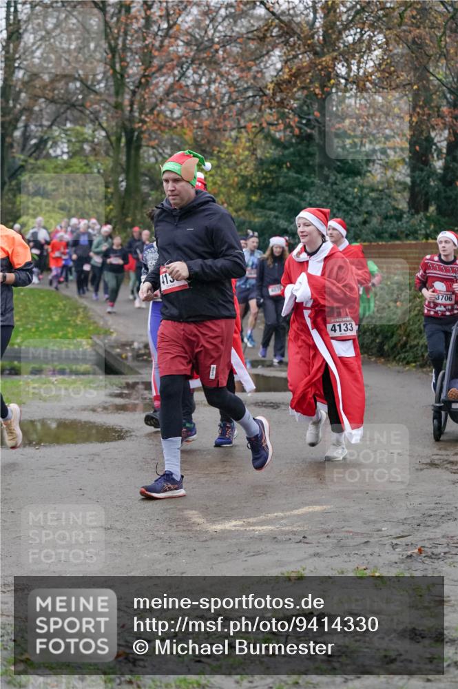 07.12.2025 - St. Pauli X-Mass-Run No. 15 Michael Burmester http://msf.ph/oto/9414330 07.12.2025 10:04:48 Laufen 413, 4133, 3706 meine-sportfotos.de