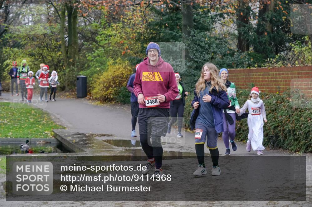 07.12.2025 - St. Pauli X-Mass-Run No. 15 Michael Burmester http://msf.ph/oto/9414368 07.12.2025 11:47:08 Laufen 3488, 90, 4261 meine-sportfotos.de