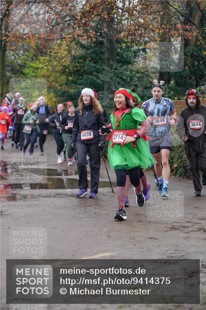 07.12.2025 - St. Pauli X-Mass-Run No. 15 Michael Burmester http://msf.ph/oto/9414375 07.12.2025 10:04:52 Laufen 4039, 5, 3714, 3649, 3644 meine-sportfotos.de
