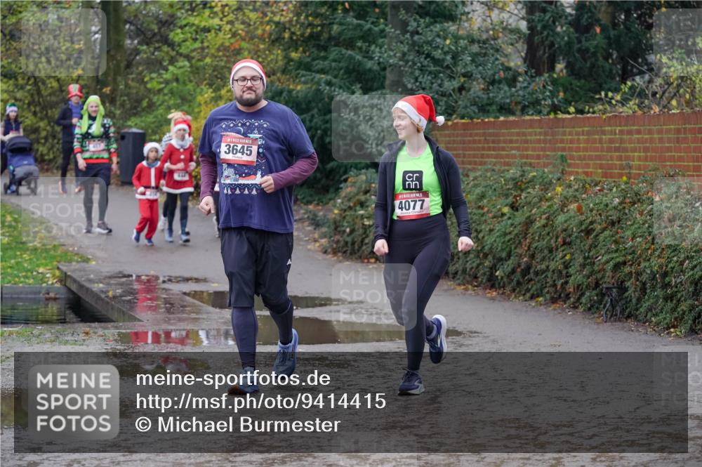 07.12.2025 - St. Pauli X-Mass-Run No. 15 Michael Burmester http://msf.ph/oto/9414415 07.12.2025 11:47:13 Laufen 51, 3645, 15, 4077 meine-sportfotos.de