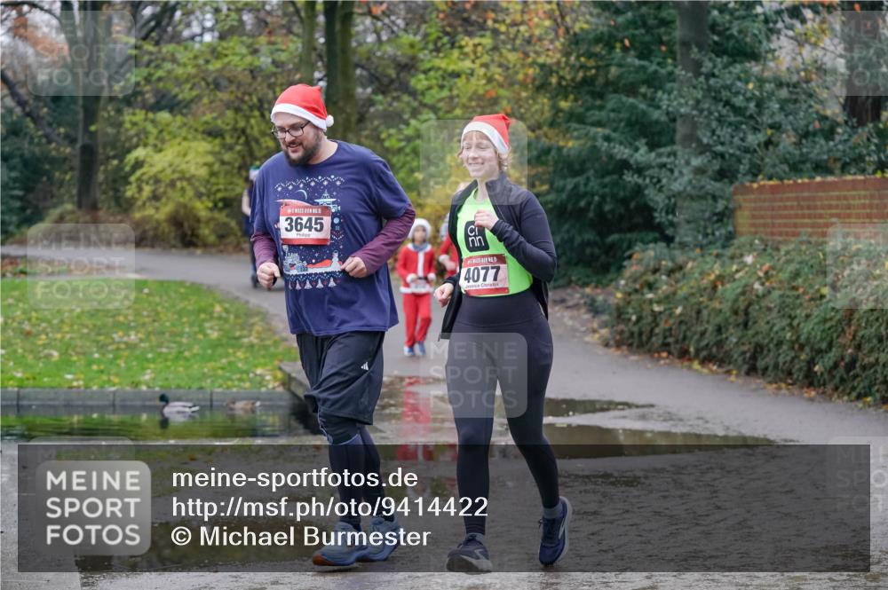 07.12.2025 - St. Pauli X-Mass-Run No. 15 Michael Burmester http://msf.ph/oto/9414422 07.12.2025 11:47:14 Laufen 15, 3645, 15, 4077 meine-sportfotos.de