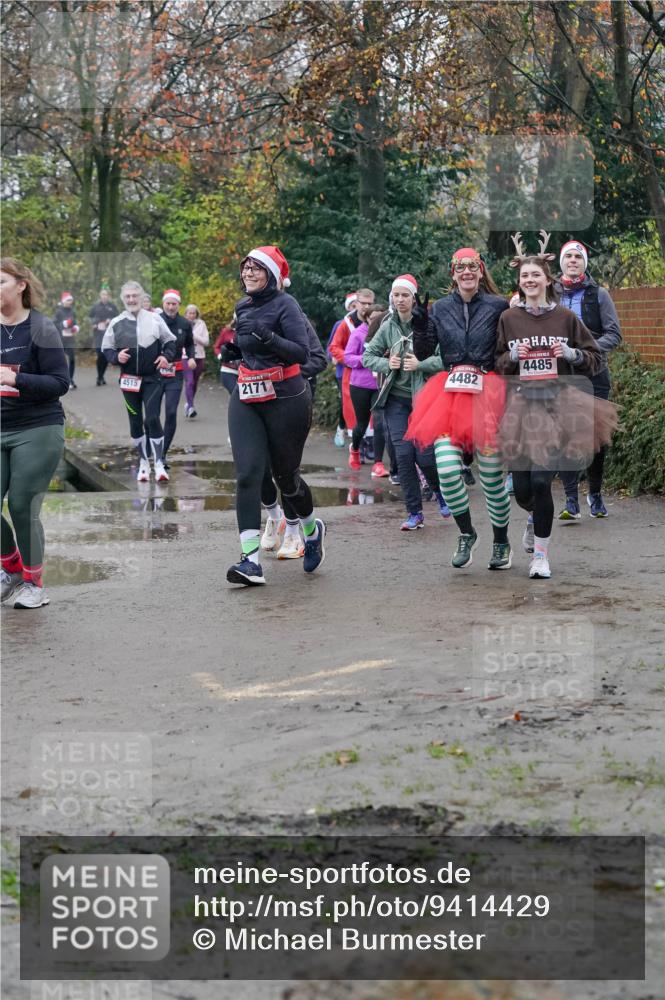 07.12.2025 - St. Pauli X-Mass-Run No. 15 Michael Burmester http://msf.ph/oto/9414429 07.12.2025 10:04:58 Laufen 4515, 766, 2171, 4482, 4485 meine-sportfotos.de