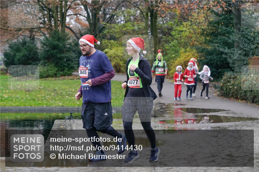 07.12.2025 - St. Pauli X-Mass-Run No. 15 Michael Burmester http://msf.ph/oto/9414430 07.12.2025 11:47:15 Laufen 3645, 15, 4077 meine-sportfotos.de