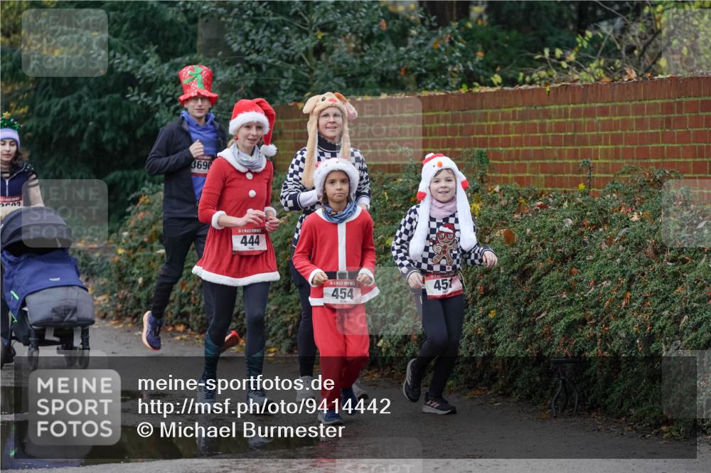 07.12.2025 - St. Pauli X-Mass-Run No. 15 Michael Burmester http://msf.ph/oto/9414442 07.12.2025 11:47:20 Laufen 2002, 3690, 444, 454, 451 meine-sportfotos.de