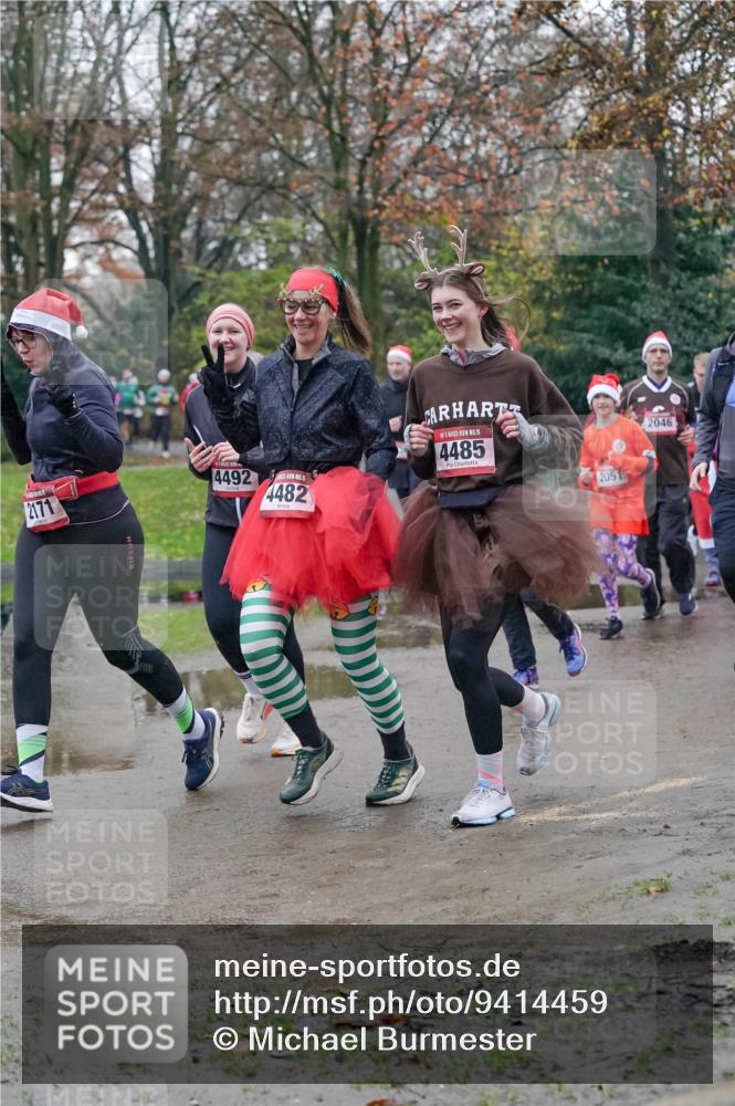 07.12.2025 - St. Pauli X-Mass-Run No. 15 Michael Burmester http://msf.ph/oto/9414459 07.12.2025 10:05:00 Laufen 2171, 4492, 4482, 15, 4485, 2051, 2046 meine-sportfotos.de