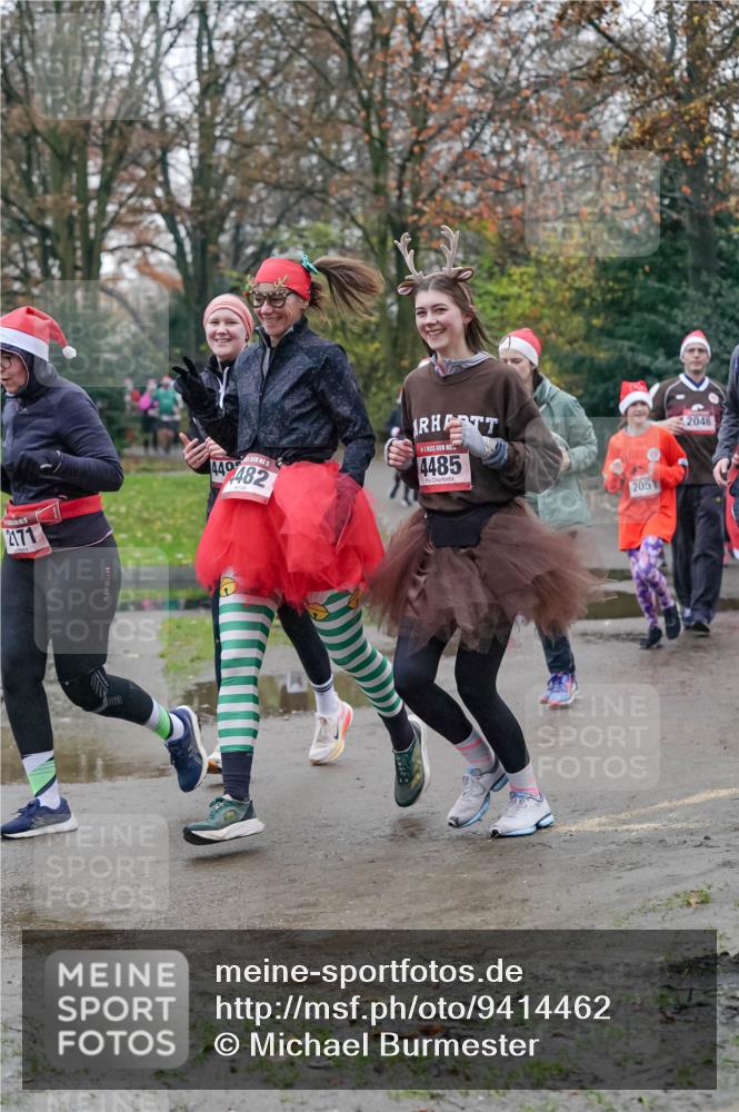 07.12.2025 - St. Pauli X-Mass-Run No. 15 Michael Burmester http://msf.ph/oto/9414462 07.12.2025 10:05:00 Laufen 2171, 440482, 4485, 2051, 2046 meine-sportfotos.de