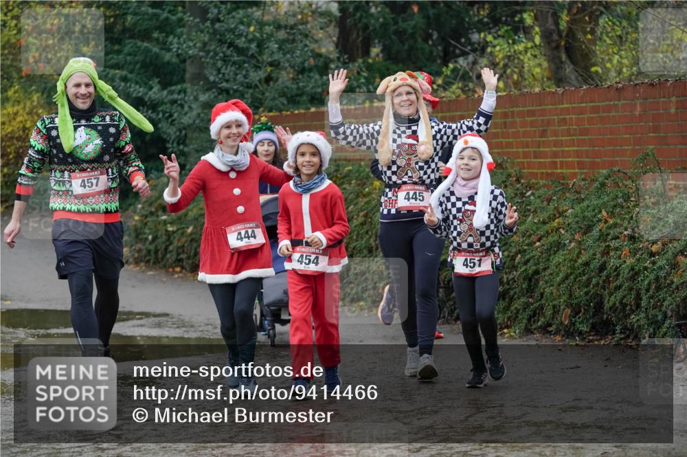 07.12.2025 - St. Pauli X-Mass-Run No. 15 Michael Burmester http://msf.ph/oto/9414466 07.12.2025 11:47:23 Laufen 457, 5, 444, 15, 454, 445, 451 meine-sportfotos.de