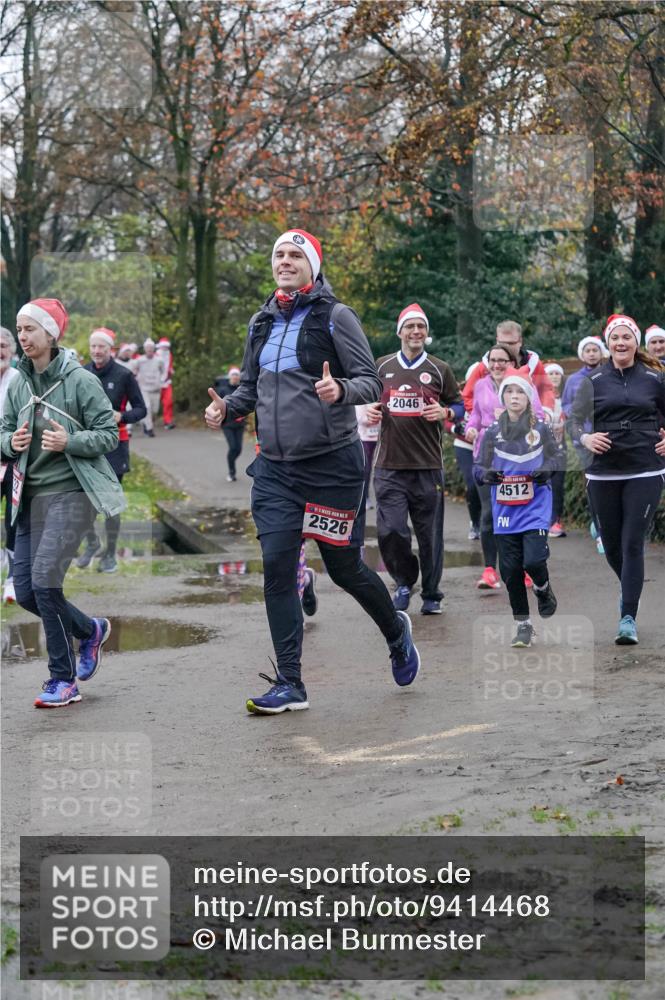 07.12.2025 - St. Pauli X-Mass-Run No. 15 Michael Burmester http://msf.ph/oto/9414468 07.12.2025 10:05:01 Laufen 2046, 1, 5, 2526, 4512, 11 meine-sportfotos.de