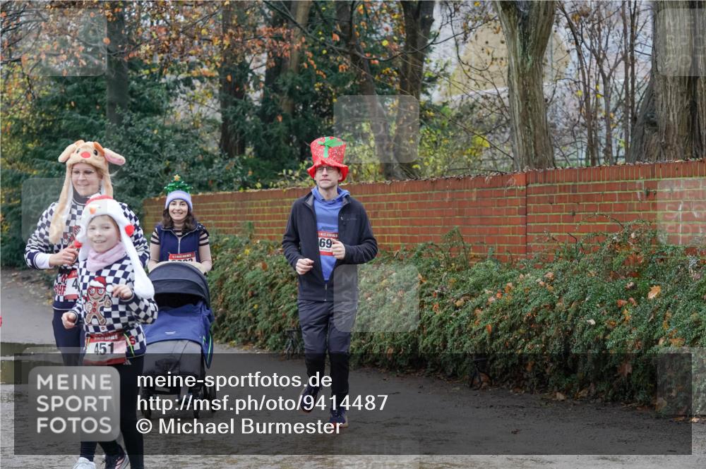 07.12.2025 - St. Pauli X-Mass-Run No. 15 Michael Burmester http://msf.ph/oto/9414487 07.12.2025 11:47:26 Laufen 451, 69 meine-sportfotos.de