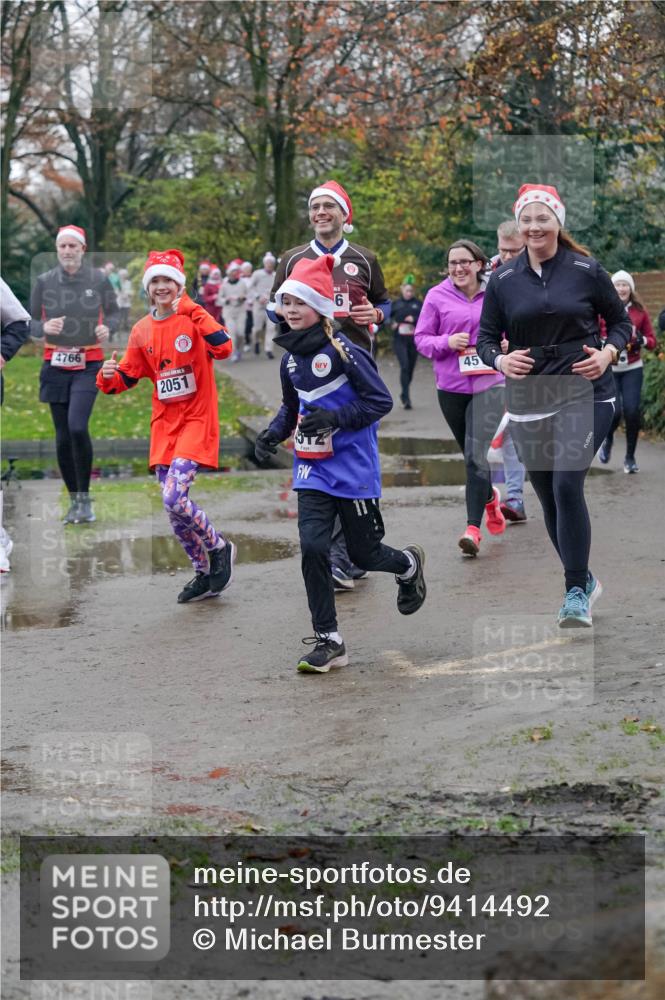 07.12.2025 - St. Pauli X-Mass-Run No. 15 Michael Burmester http://msf.ph/oto/9414492 07.12.2025 10:05:02 Laufen 4766, 2051, 6, 45 meine-sportfotos.de