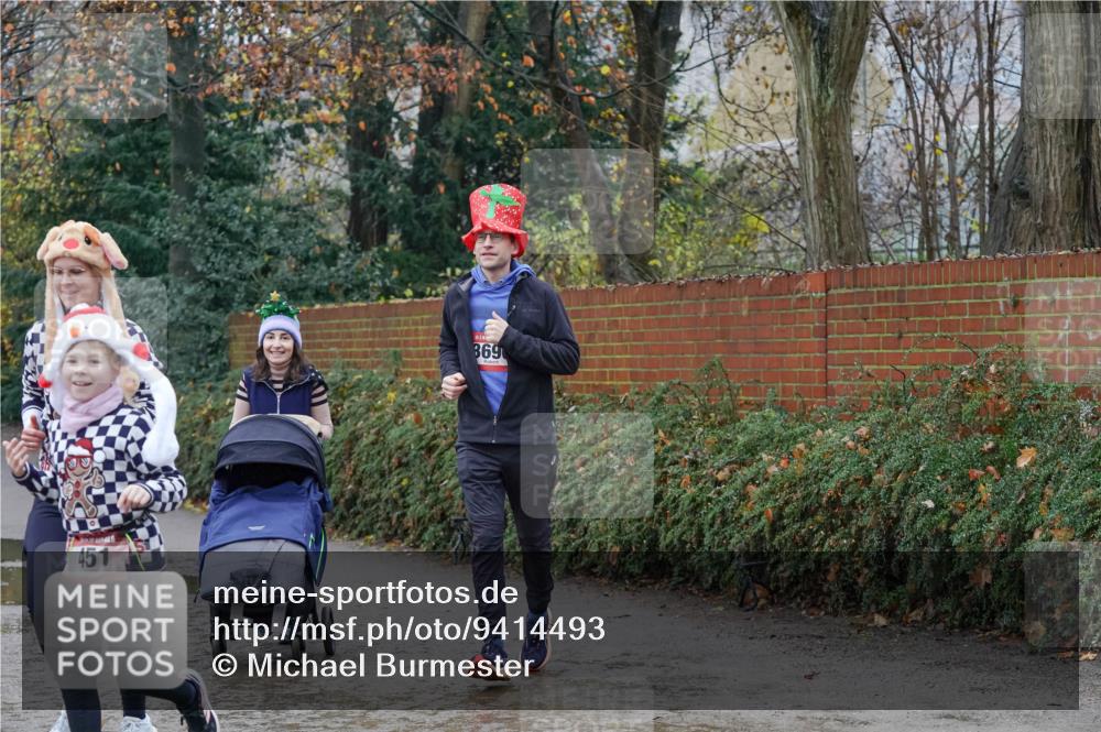 07.12.2025 - St. Pauli X-Mass-Run No. 15 Michael Burmester http://msf.ph/oto/9414493 07.12.2025 11:47:26 Laufen 451, 369 meine-sportfotos.de