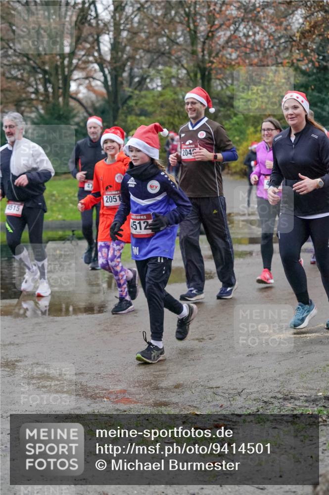 07.12.2025 - St. Pauli X-Mass-Run No. 15 Michael Burmester http://msf.ph/oto/9414501 07.12.2025 10:05:02 Laufen 1515, 205, 4512, 2045 meine-sportfotos.de