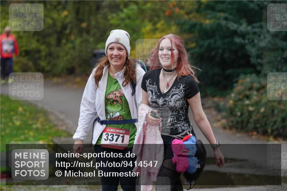 07.12.2025 - St. Pauli X-Mass-Run No. 15 Michael Burmester http://msf.ph/oto/9414547 07.12.2025 11:47:59 Laufen 15, 3371 meine-sportfotos.de