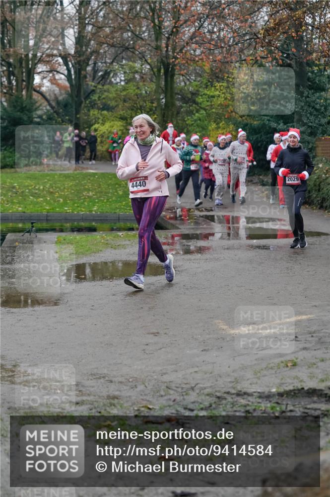 07.12.2025 - St. Pauli X-Mass-Run No. 15 Michael Burmester http://msf.ph/oto/9414584 07.12.2025 10:05:08 Laufen 4440, 2029 meine-sportfotos.de