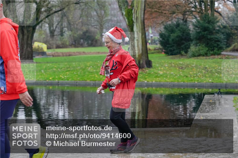 07.12.2025 - St. Pauli X-Mass-Run No. 15 Michael Burmester http://msf.ph/oto/9414600 07.12.2025 11:48:24 Laufen 09 meine-sportfotos.de