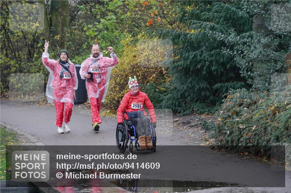 07.12.2025 - St. Pauli X-Mass-Run No. 15 Michael Burmester http://msf.ph/oto/9414609 07.12.2025 11:49:19 Laufen 4382, 4381, 2591 meine-sportfotos.de