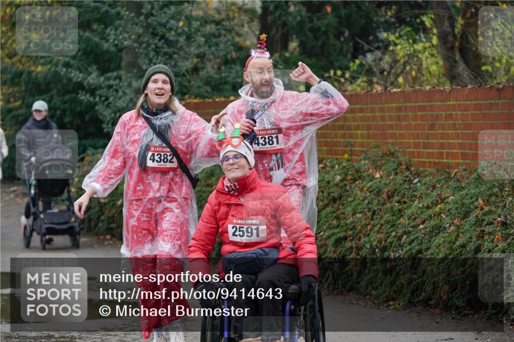 07.12.2025 - St. Pauli X-Mass-Run No. 15 Michael Burmester http://msf.ph/oto/9414643 07.12.2025 11:49:30 Laufen 4382, 15, 4381, 15, 2591 meine-sportfotos.de