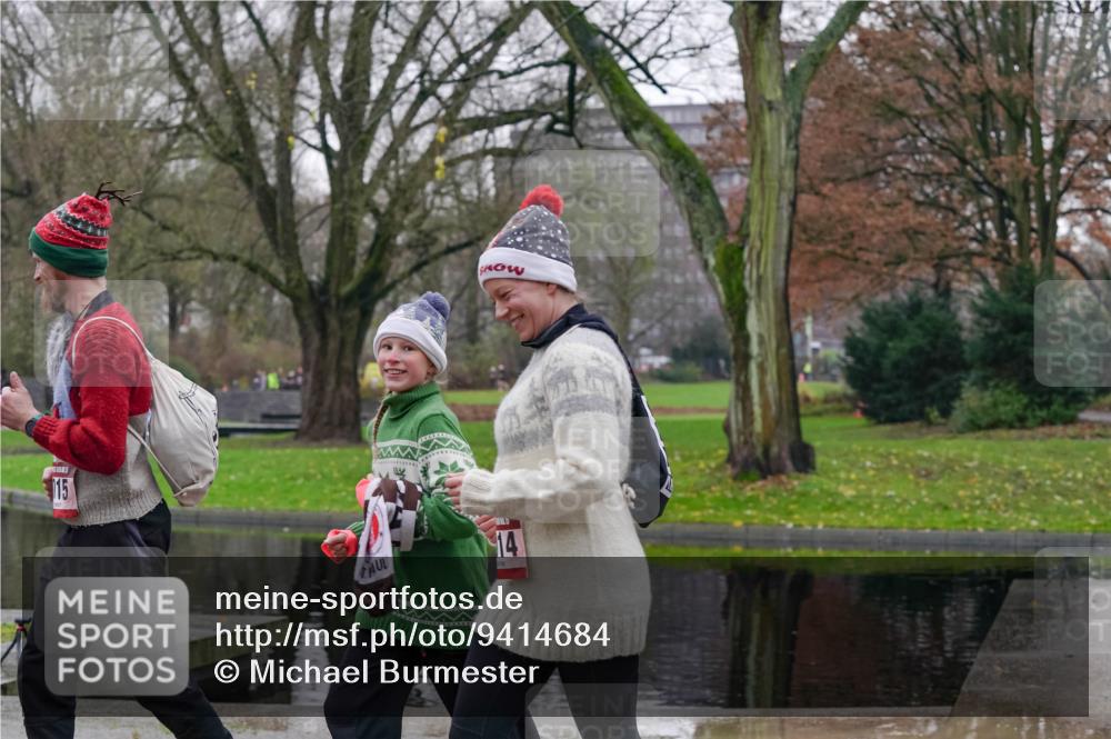 07.12.2025 - St. Pauli X-Mass-Run No. 15 Michael Burmester http://msf.ph/oto/9414684 07.12.2025 11:49:43 Laufen 115, 14 meine-sportfotos.de