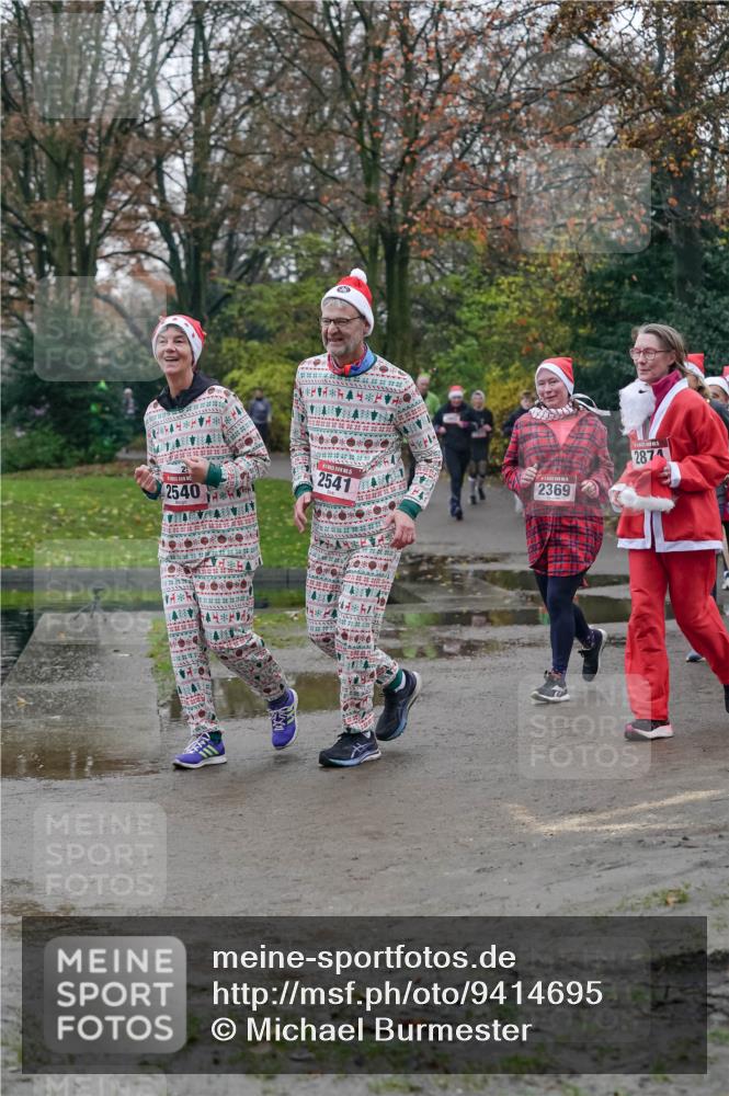 07.12.2025 - St. Pauli X-Mass-Run No. 15 Michael Burmester http://msf.ph/oto/9414695 07.12.2025 10:05:17 Laufen 2541, 2369, 2540, 2874 meine-sportfotos.de