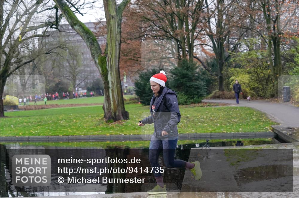 07.12.2025 - St. Pauli X-Mass-Run No. 15 Michael Burmester http://msf.ph/oto/9414735 07.12.2025 11:53:52 Laufen  meine-sportfotos.de