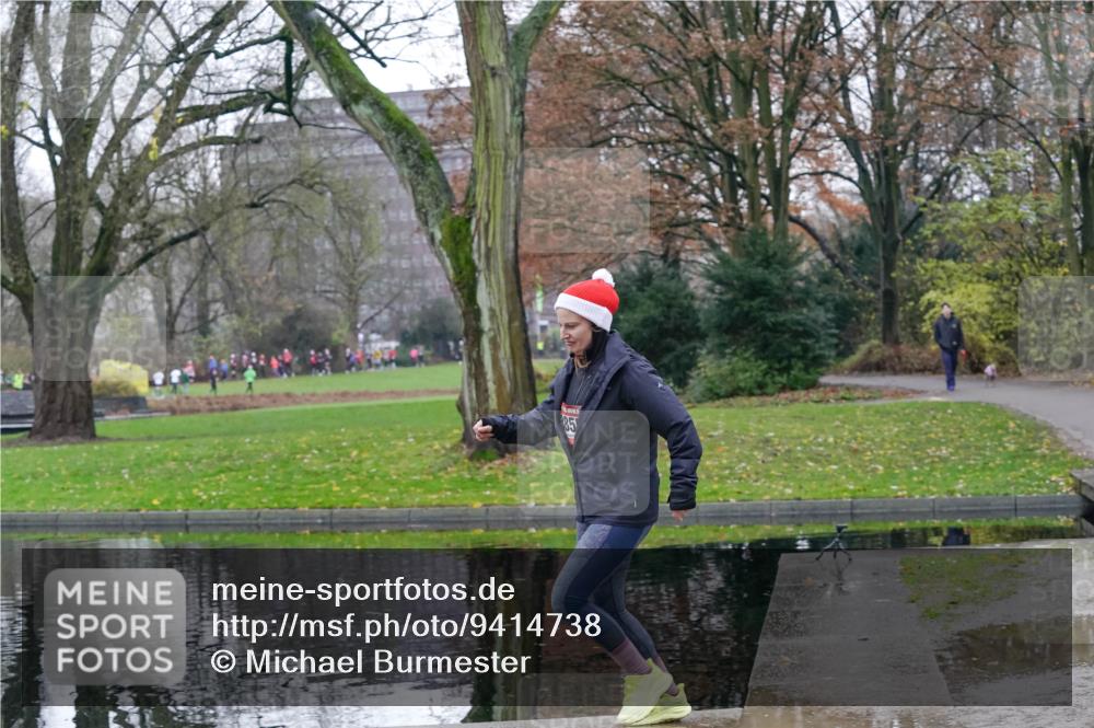 07.12.2025 - St. Pauli X-Mass-Run No. 15 Michael Burmester http://msf.ph/oto/9414738 07.12.2025 11:53:52 Laufen  meine-sportfotos.de