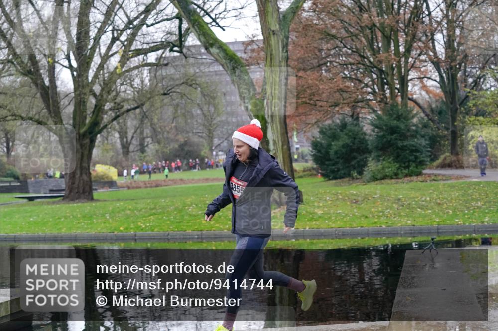 07.12.2025 - St. Pauli X-Mass-Run No. 15 Michael Burmester http://msf.ph/oto/9414744 07.12.2025 11:53:52 Laufen 3855 meine-sportfotos.de