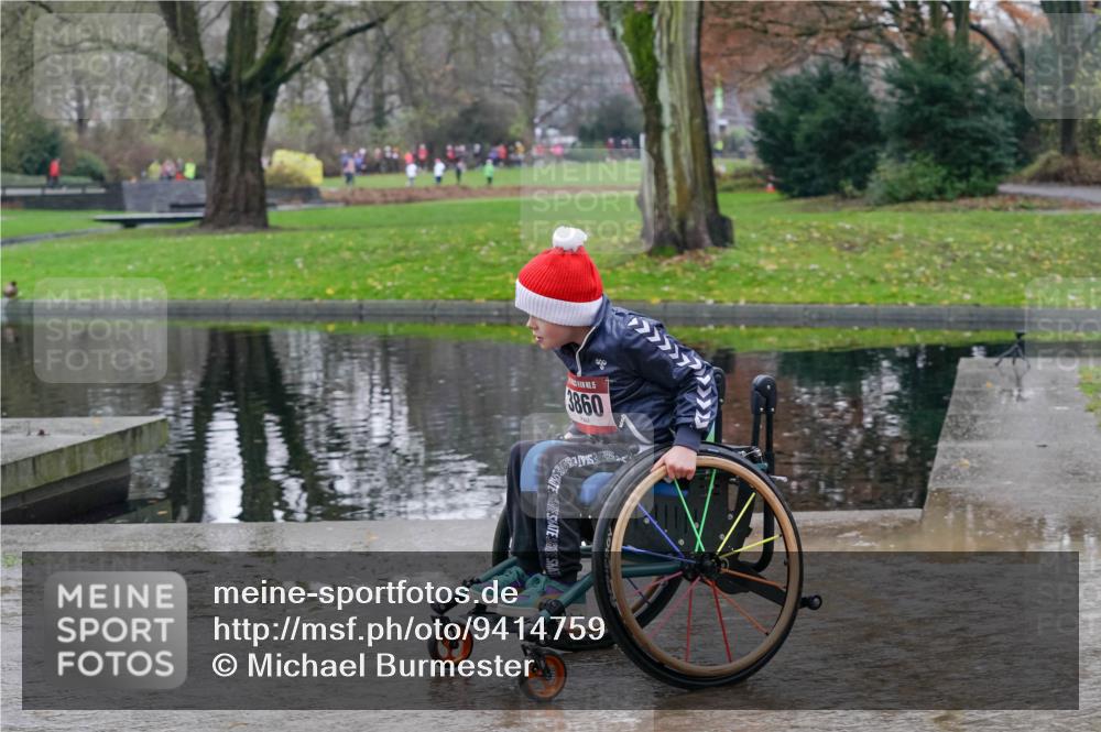 07.12.2025 - St. Pauli X-Mass-Run No. 15 Michael Burmester http://msf.ph/oto/9414759 07.12.2025 11:53:54 Laufen 3860 meine-sportfotos.de