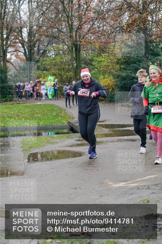 07.12.2025 - St. Pauli X-Mass-Run No. 15 Michael Burmester http://msf.ph/oto/9414781 07.12.2025 10:05:25 Laufen 3942, 3299 meine-sportfotos.de