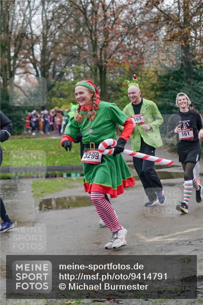07.12.2025 - St. Pauli X-Mass-Run No. 15 Michael Burmester http://msf.ph/oto/9414791 07.12.2025 10:05:27 Laufen 3299, 165, 161 meine-sportfotos.de