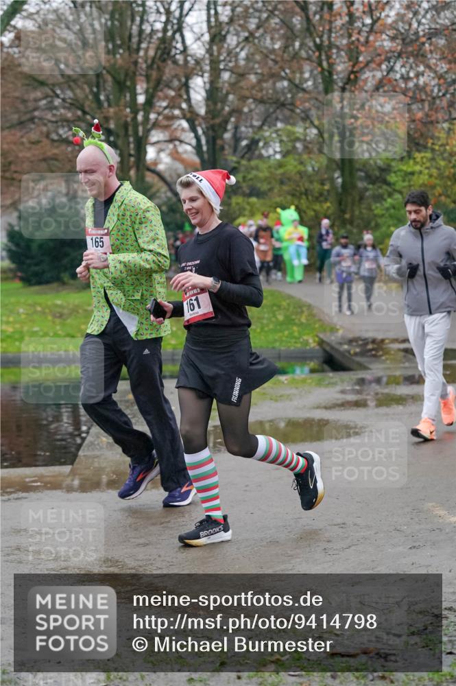 07.12.2025 - St. Pauli X-Mass-Run No. 15 Michael Burmester http://msf.ph/oto/9414798 07.12.2025 10:05:28 Laufen 165, 161 meine-sportfotos.de