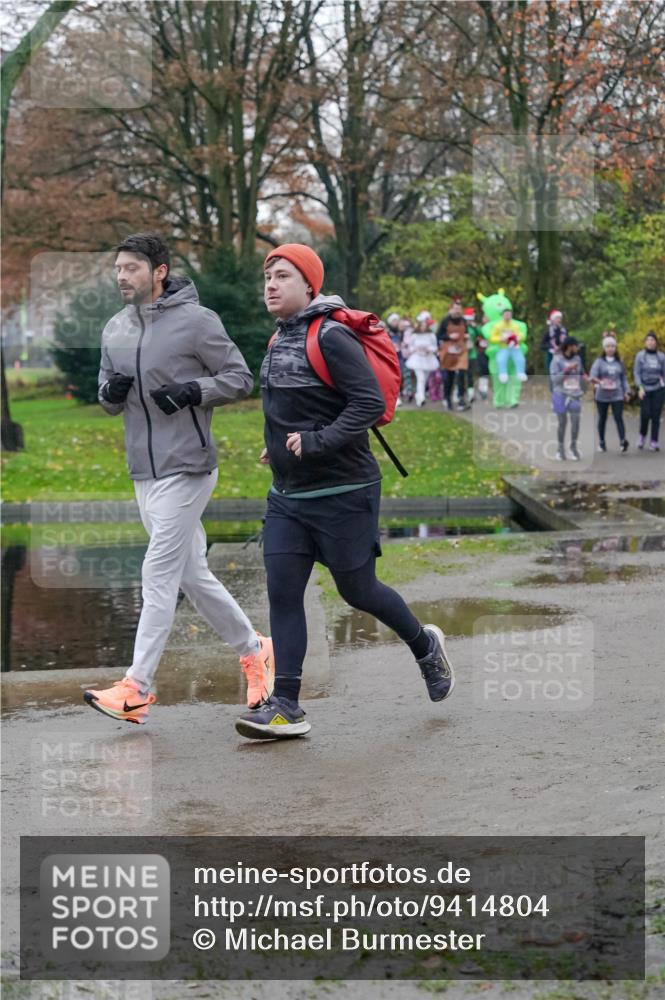 07.12.2025 - St. Pauli X-Mass-Run No. 15 Michael Burmester http://msf.ph/oto/9414804 07.12.2025 10:05:29 Laufen  meine-sportfotos.de