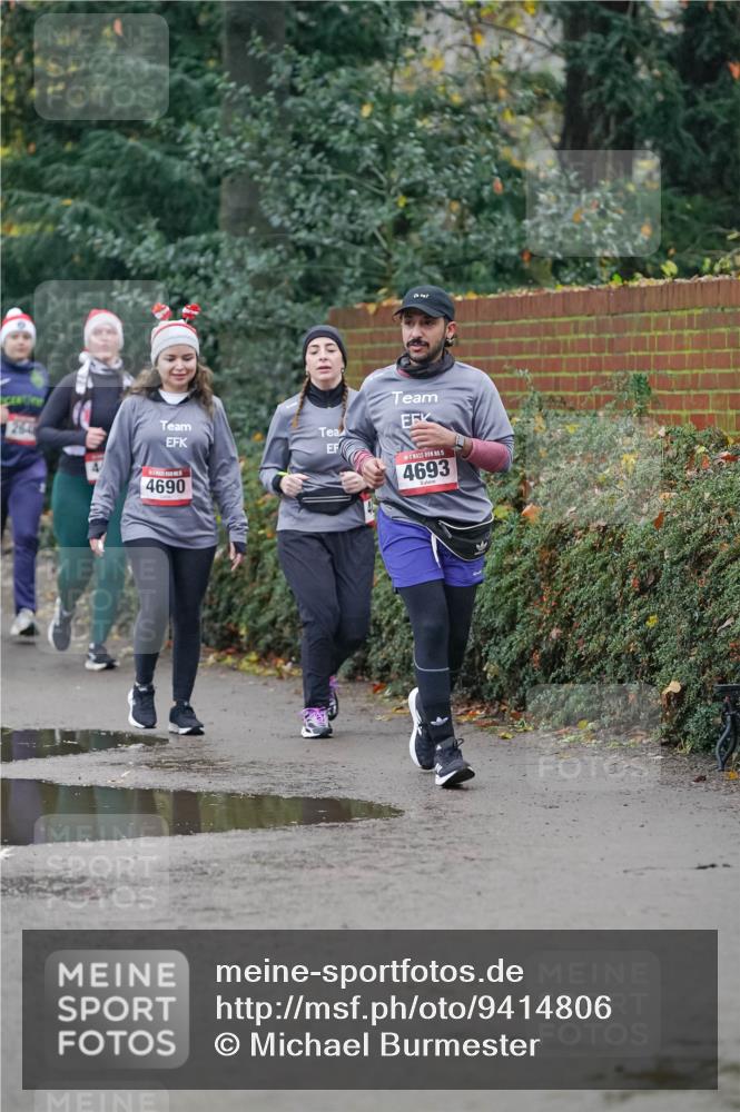 07.12.2025 - St. Pauli X-Mass-Run No. 15 Michael Burmester http://msf.ph/oto/9414806 07.12.2025 10:05:35 Laufen 2848, 4690, 15, 4693 meine-sportfotos.de