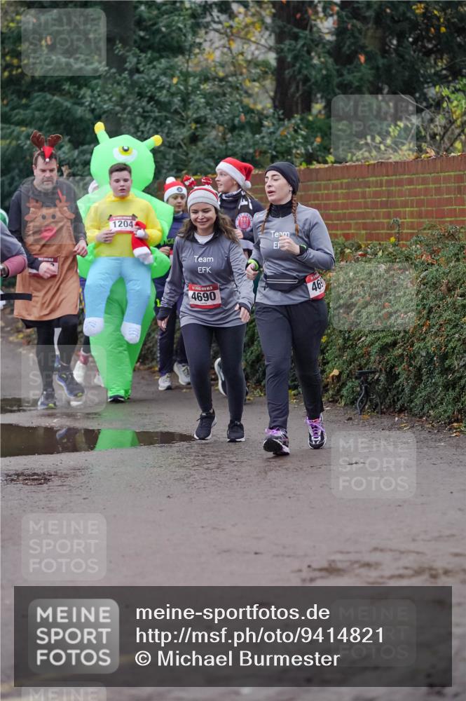 07.12.2025 - St. Pauli X-Mass-Run No. 15 Michael Burmester http://msf.ph/oto/9414821 07.12.2025 10:05:38 Laufen 1204, 4690, 469 meine-sportfotos.de