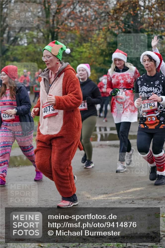 07.12.2025 - St. Pauli X-Mass-Run No. 15 Michael Burmester http://msf.ph/oto/9414876 07.12.2025 10:05:50 Laufen 4336, 4073, 24, 3793 meine-sportfotos.de