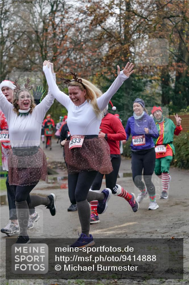 07.12.2025 - St. Pauli X-Mass-Run No. 15 Michael Burmester http://msf.ph/oto/9414888 07.12.2025 10:05:51 Laufen 3721, 15, 533, 4037, 175 meine-sportfotos.de