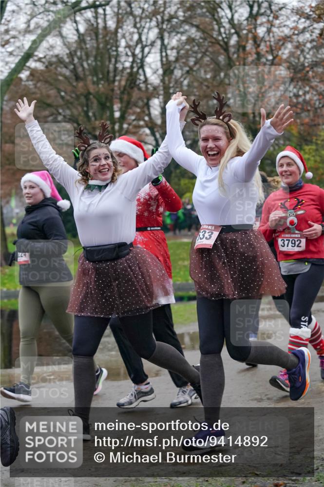 07.12.2025 - St. Pauli X-Mass-Run No. 15 Michael Burmester http://msf.ph/oto/9414892 07.12.2025 10:05:52 Laufen 2441, 33, 3792 meine-sportfotos.de