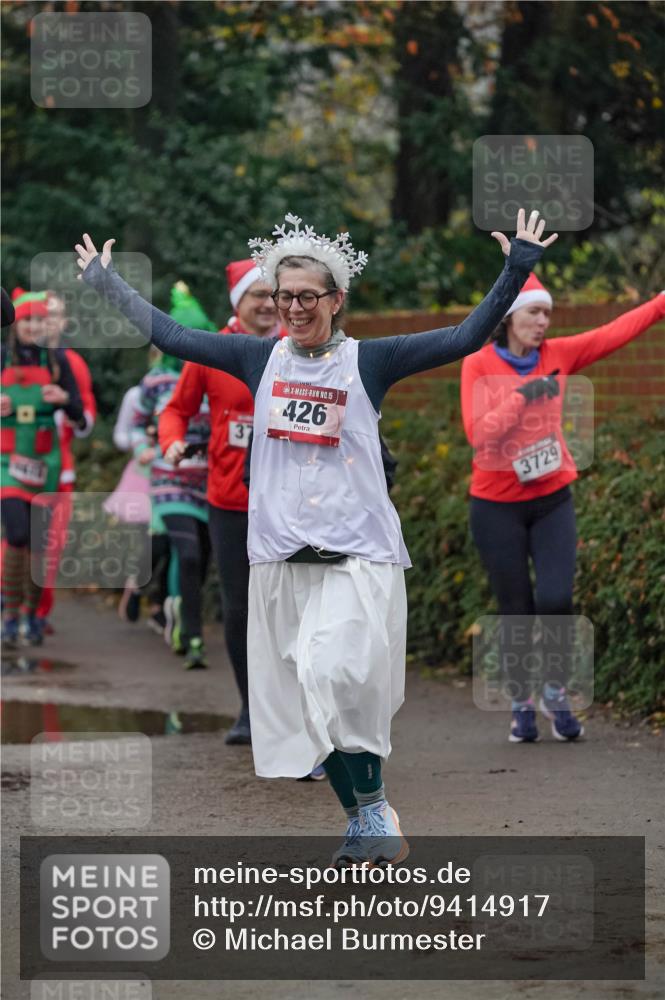 07.12.2025 - St. Pauli X-Mass-Run No. 15 Michael Burmester http://msf.ph/oto/9414917 07.12.2025 10:05:57 Laufen 15, 426, 3729 meine-sportfotos.de