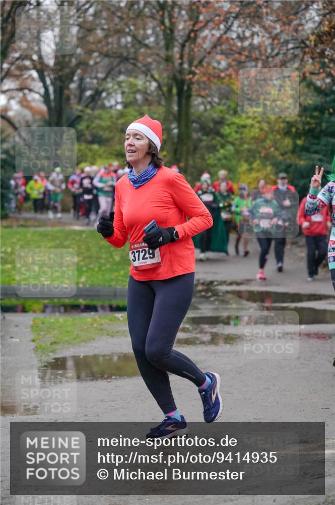 07.12.2025 - St. Pauli X-Mass-Run No. 15 Michael Burmester http://msf.ph/oto/9414935 07.12.2025 10:06:01 Laufen 3729, 10 meine-sportfotos.de