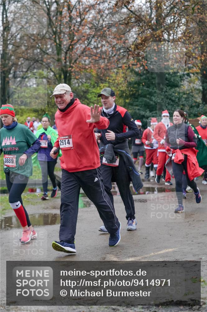 07.12.2025 - St. Pauli X-Mass-Run No. 15 Michael Burmester http://msf.ph/oto/9414971 07.12.2025 10:06:08 Laufen 3889, 276, 2914 meine-sportfotos.de