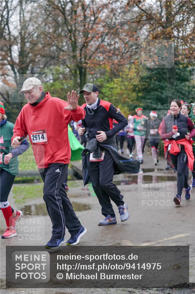 07.12.2025 - St. Pauli X-Mass-Run No. 15 Michael Burmester http://msf.ph/oto/9414975 07.12.2025 10:06:09 Laufen 15, 2914 meine-sportfotos.de