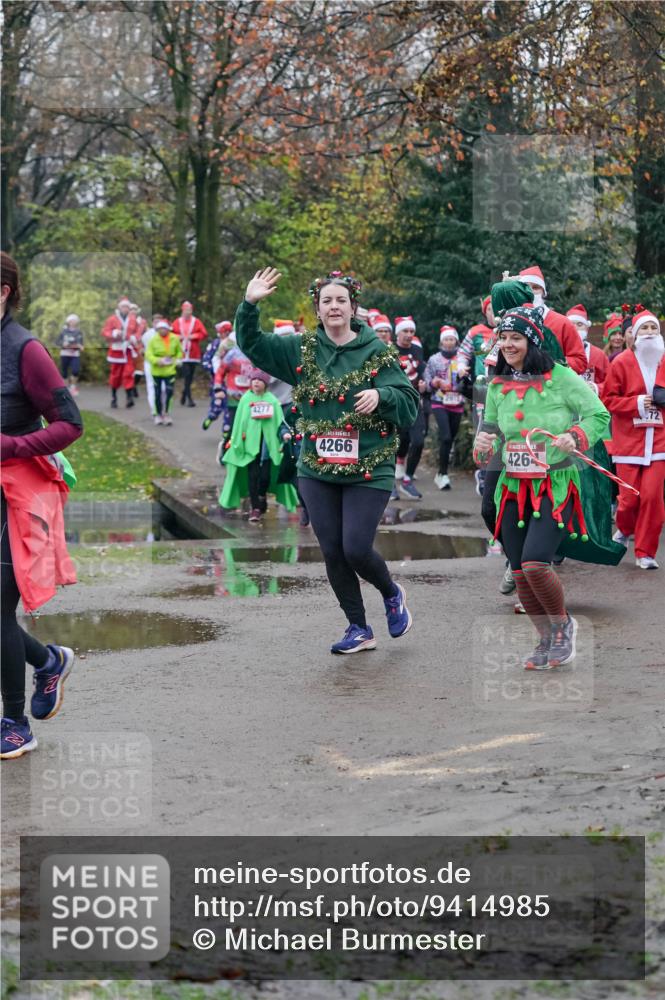 07.12.2025 - St. Pauli X-Mass-Run No. 15 Michael Burmester http://msf.ph/oto/9414985 07.12.2025 10:06:10 Laufen 4277, 4266, 426, 72 meine-sportfotos.de