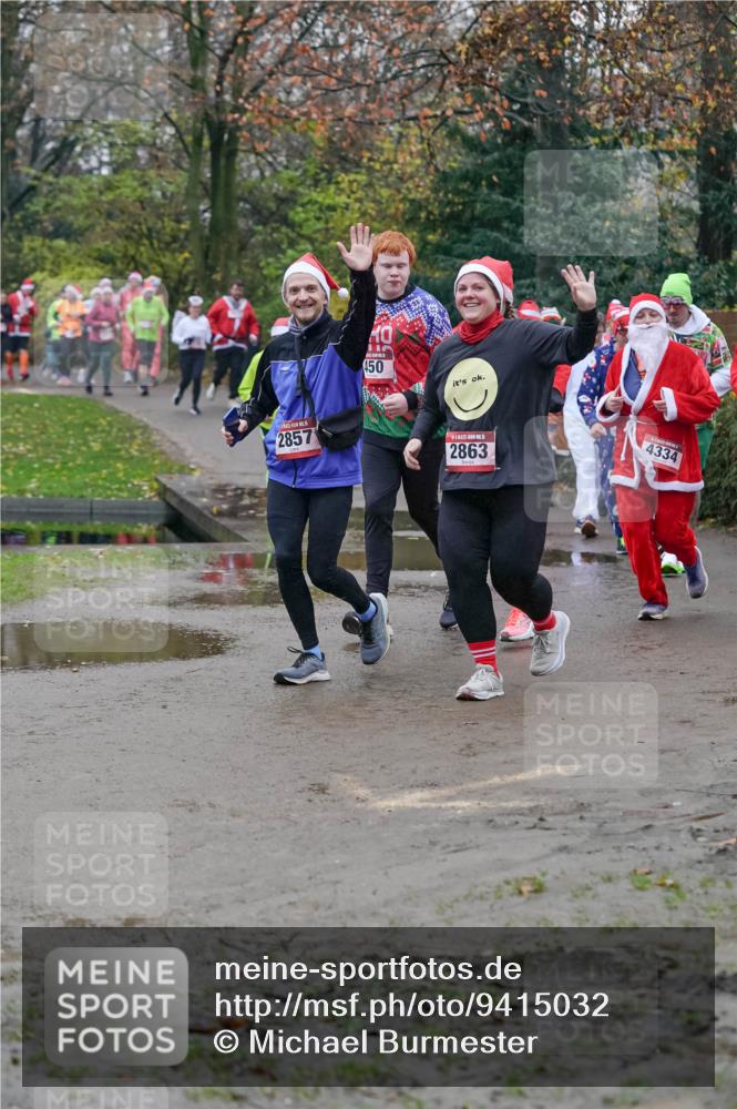 07.12.2025 - St. Pauli X-Mass-Run No. 15 Michael Burmester http://msf.ph/oto/9415032 07.12.2025 10:06:20 Laufen 2857, 450, 2863, 4334 meine-sportfotos.de