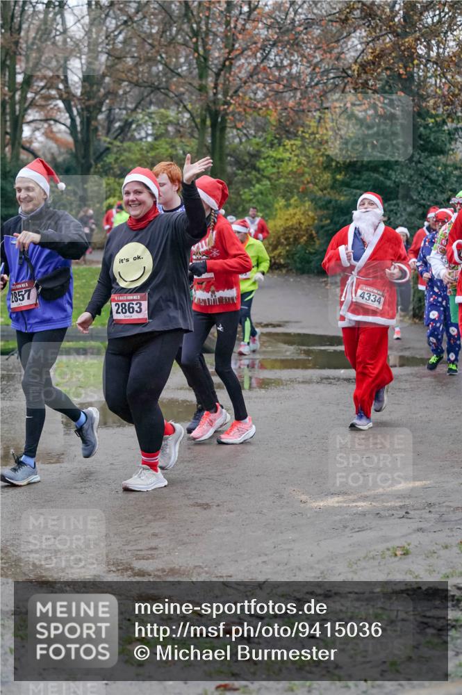 07.12.2025 - St. Pauli X-Mass-Run No. 15 Michael Burmester http://msf.ph/oto/9415036 07.12.2025 10:06:21 Laufen 2857, 15, 2863, 4334 meine-sportfotos.de