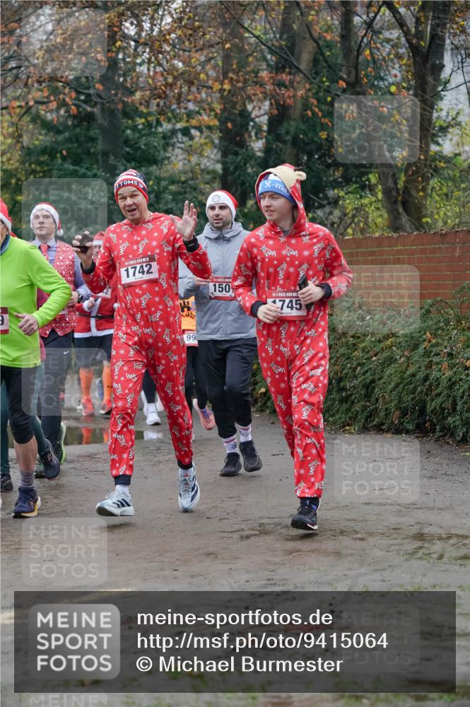 07.12.2025 - St. Pauli X-Mass-Run No. 15 Michael Burmester http://msf.ph/oto/9415064 07.12.2025 10:06:34 Laufen 1742, 150, 99, 745 meine-sportfotos.de