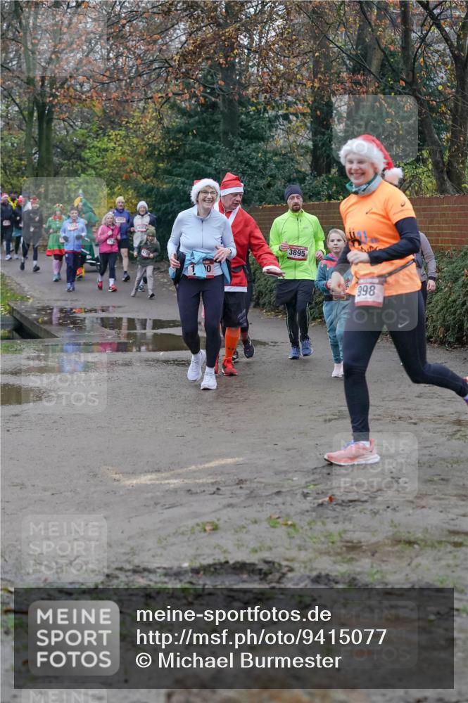 07.12.2025 - St. Pauli X-Mass-Run No. 15 Michael Burmester http://msf.ph/oto/9415077 07.12.2025 10:06:37 Laufen 3209, 10, 3895, 998 meine-sportfotos.de