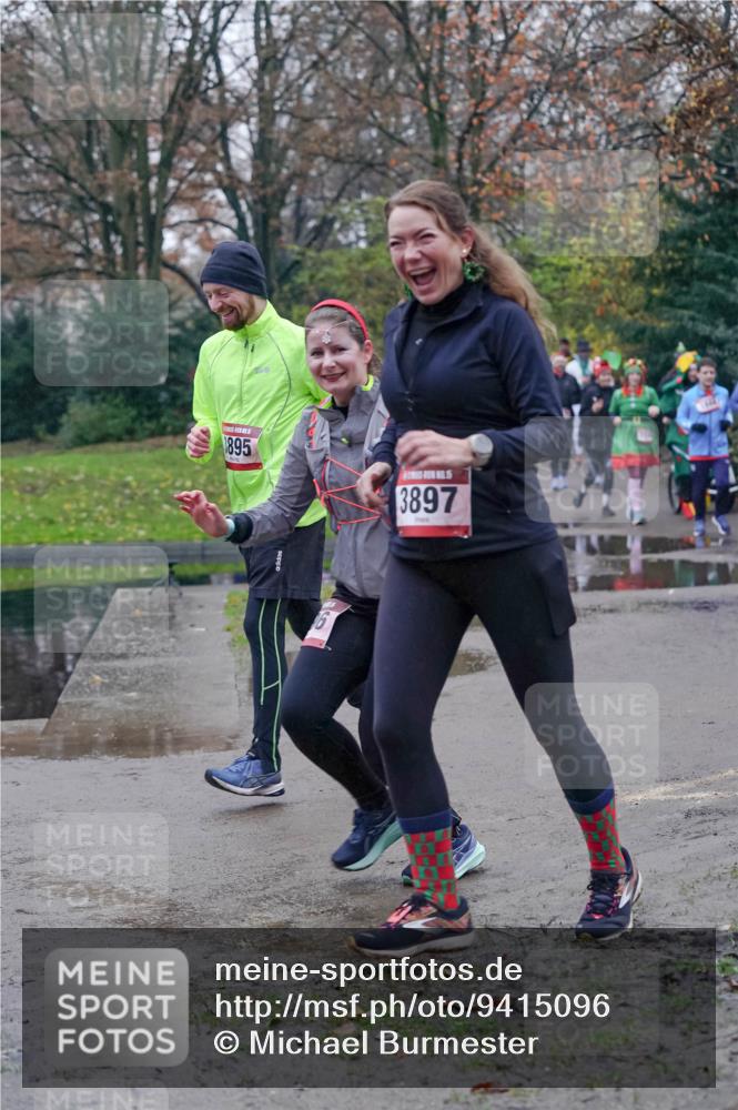 07.12.2025 - St. Pauli X-Mass-Run No. 15 Michael Burmester http://msf.ph/oto/9415096 07.12.2025 10:06:41 Laufen 1895, 3897 meine-sportfotos.de