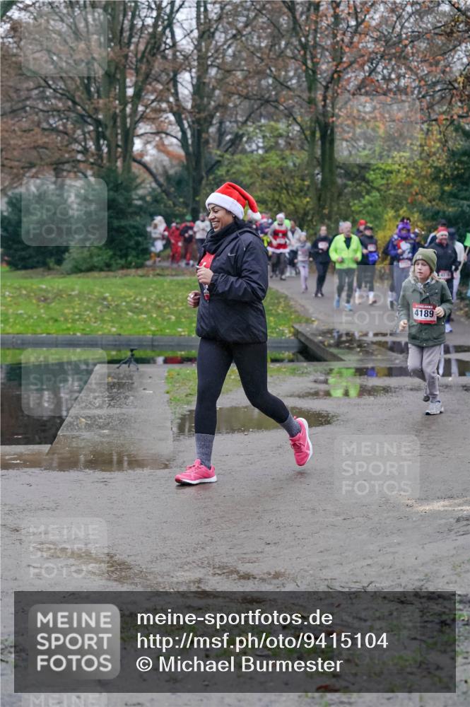 07.12.2025 - St. Pauli X-Mass-Run No. 15 Michael Burmester http://msf.ph/oto/9415104 07.12.2025 10:06:43 Laufen 4189 meine-sportfotos.de