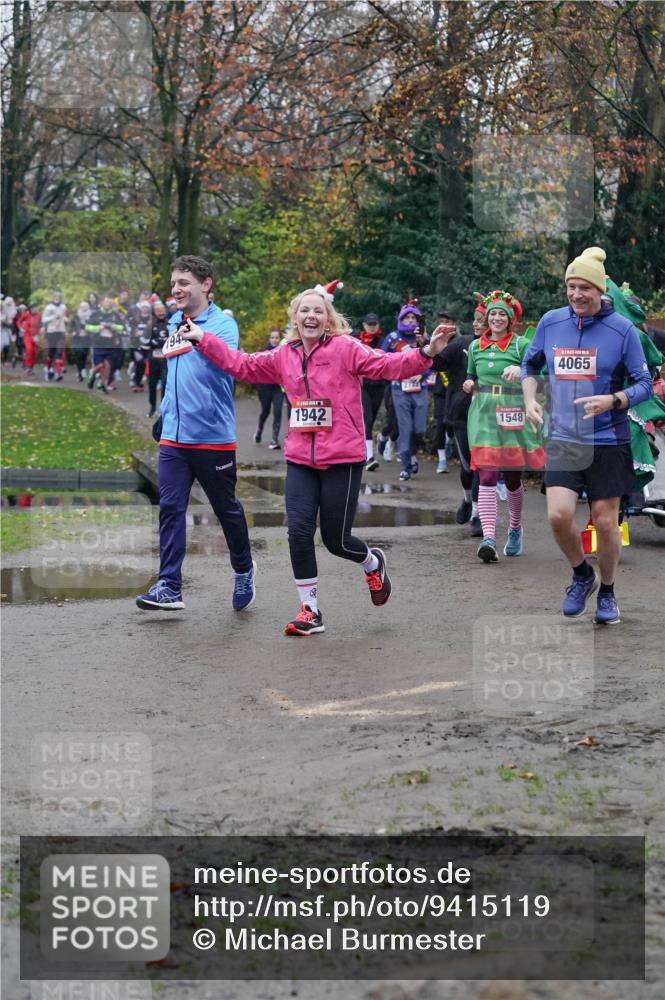07.12.2025 - St. Pauli X-Mass-Run No. 15 Michael Burmester http://msf.ph/oto/9415119 07.12.2025 10:06:46 Laufen 194, 1942, 1548, 4065 meine-sportfotos.de